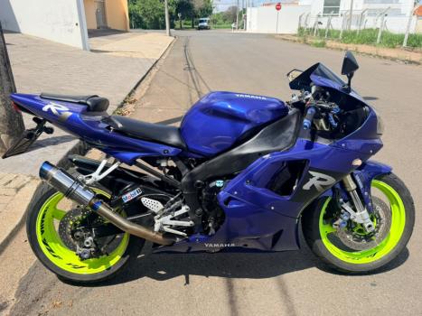 YAMAHA R 15 , Foto 4