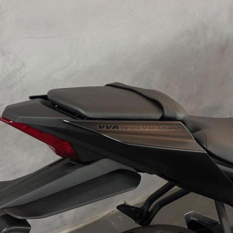 YAMAHA R 15 , Foto 3
