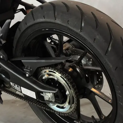 YAMAHA R 15 , Foto 11