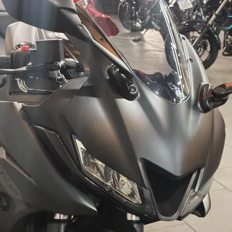 YAMAHA R 15 , Foto 15