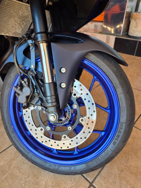 YAMAHA R 320 , Foto 4