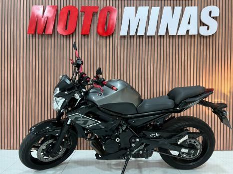 YAMAHA XJ6 600 , Foto 1