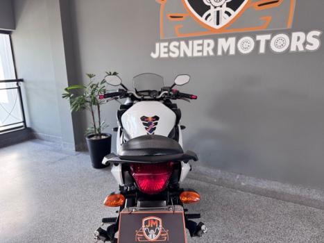 YAMAHA XJ6 600 F, Foto 3