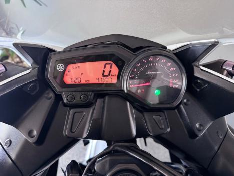 YAMAHA XJ6 600 F, Foto 4