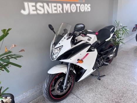 YAMAHA XJ6 600 F, Foto 8