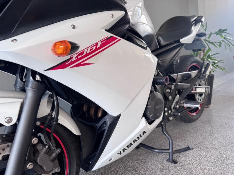 YAMAHA XJ6 600 F, Foto 16