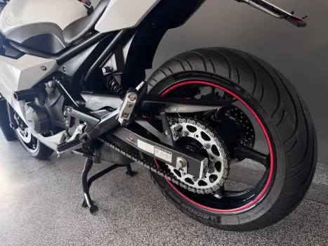 YAMAHA XJ6 600 F, Foto 18