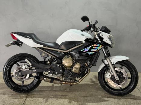 YAMAHA XJ6 600 F, Foto 1