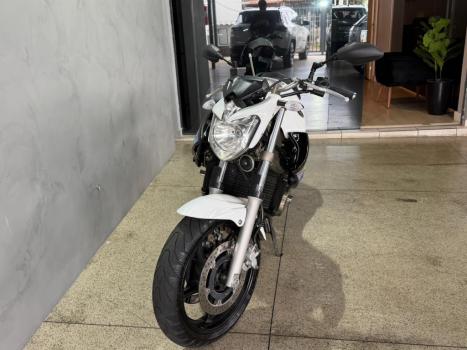 YAMAHA XJ6 600 F, Foto 2