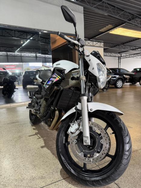 YAMAHA XJ6 600 F, Foto 10