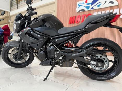 YAMAHA XJ6 600 F, Foto 2