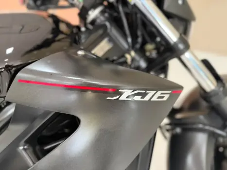 YAMAHA XJ6 600 F, Foto 5