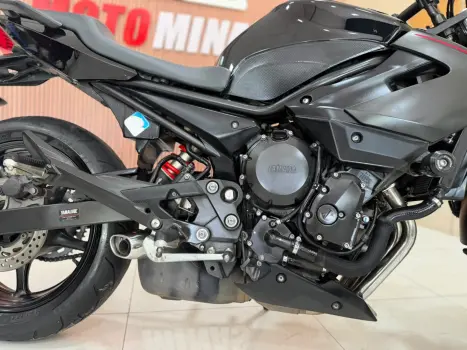 YAMAHA XJ6 600 F, Foto 7