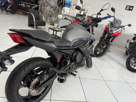 YAMAHA XJ6 600 N, Foto 2