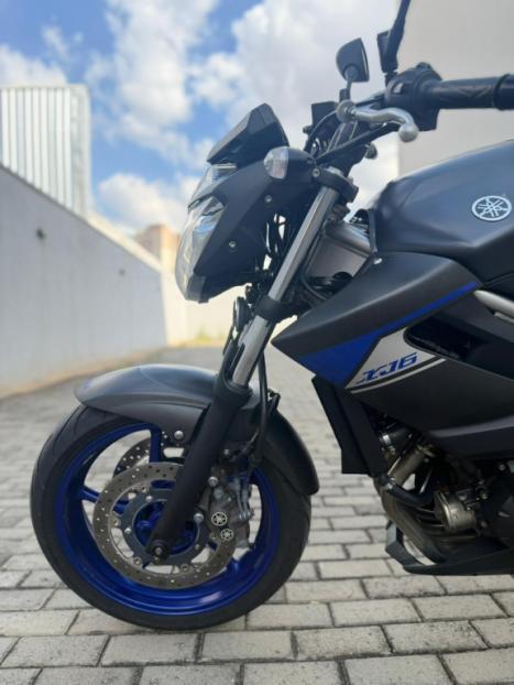 YAMAHA XJ6 600 N, Foto 4