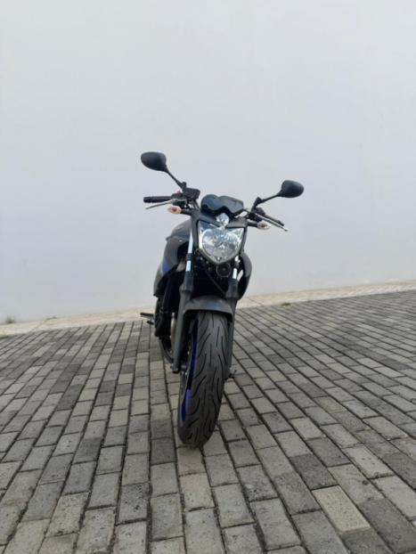 YAMAHA XJ6 600 N, Foto 6