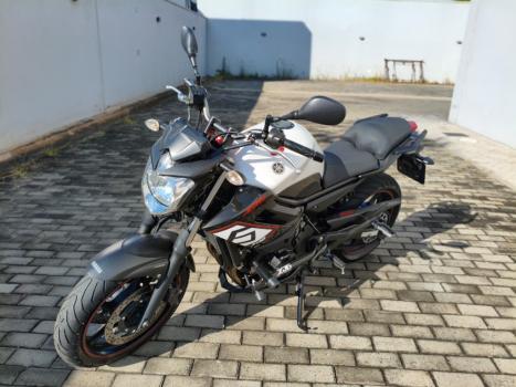 YAMAHA XJ6 600 N, Foto 5