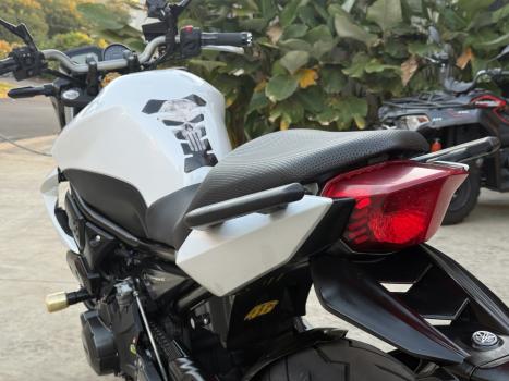 YAMAHA XJ6 600 N, Foto 2