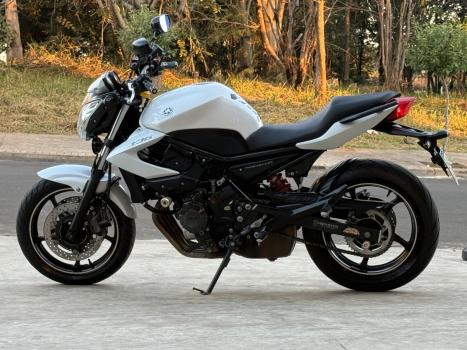 YAMAHA XJ6 600 N, Foto 3