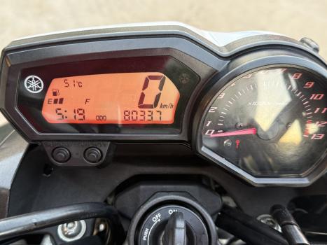 YAMAHA XJ6 600 N, Foto 10
