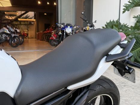 YAMAHA XJ6 600 N, Foto 11