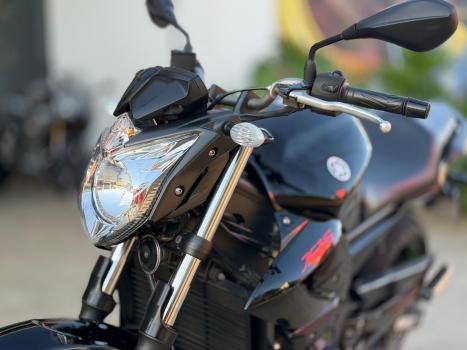 YAMAHA XJ6 600 N, Foto 14