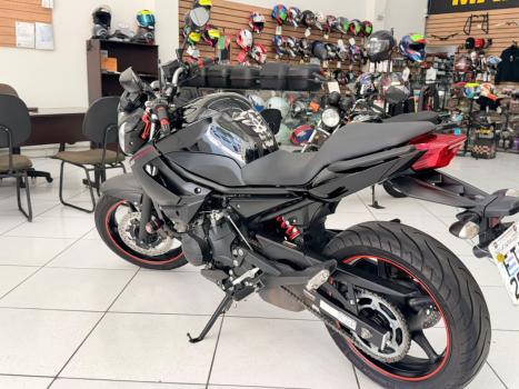 YAMAHA XJ6 600 N, Foto 3