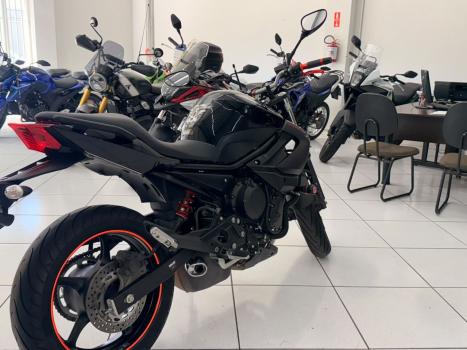 YAMAHA XJ6 600 N, Foto 5
