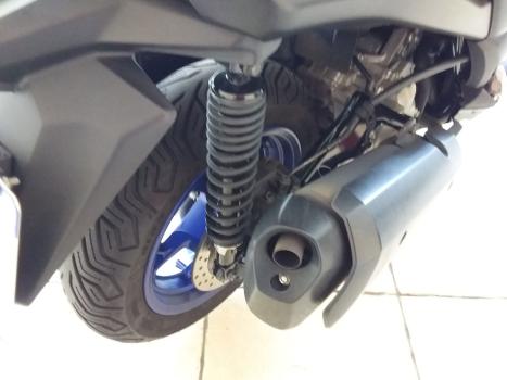 YAMAHA Xmax 250 , Foto 7