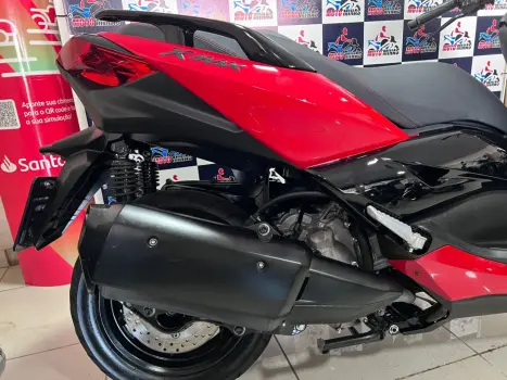 YAMAHA Xmax 250 , Foto 6