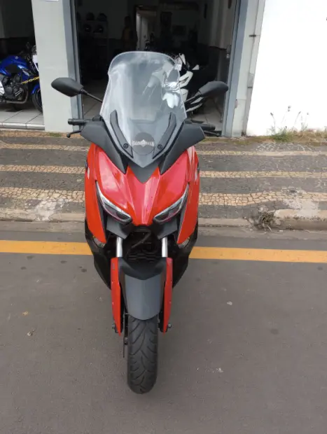 YAMAHA XMax 250 , Foto 5