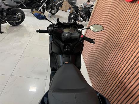 YAMAHA XMax 250 , Foto 8