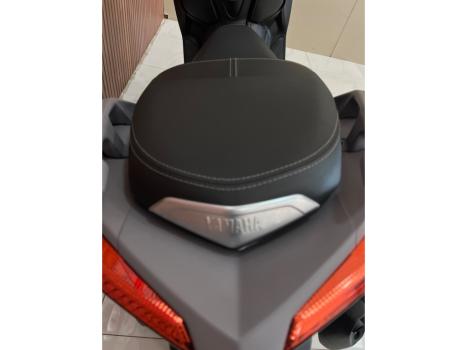 YAMAHA XMax 250 , Foto 13