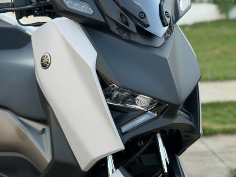 YAMAHA XMax 250 , Foto 4