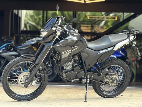 YAMAHA XTZ 250 LANDER, Foto 2