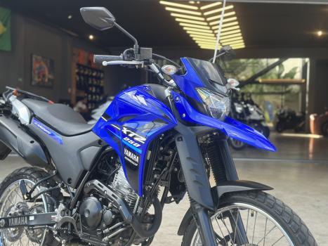 YAMAHA XTZ 250 LANDER, Foto 2