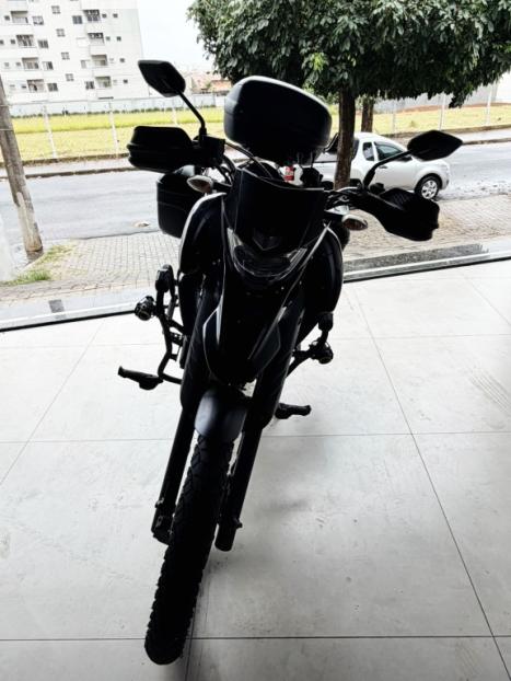YAMAHA XTZ 250 LANDER, Foto 2