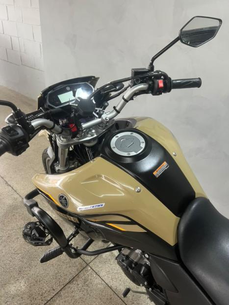 YAMAHA XTZ 250 LANDER, Foto 2