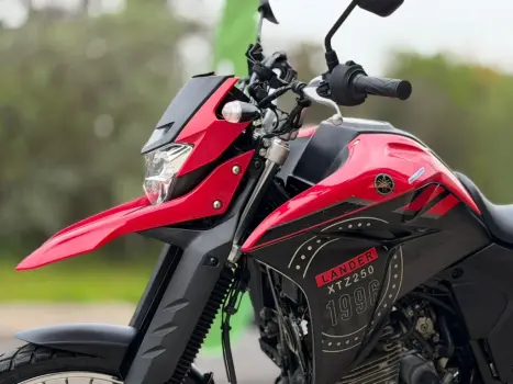 YAMAHA XTZ 250 LANDER, Foto 4