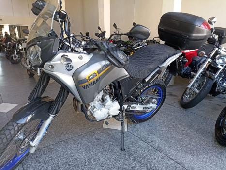 YAMAHA XTZ 250 TENER, Foto 4