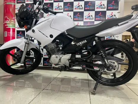 YAMAHA YBR 125 , Foto 1