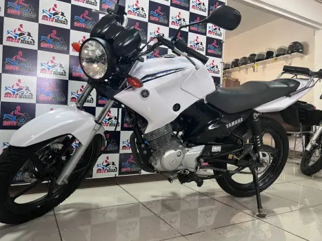 YAMAHA YBR 125 , Foto 4