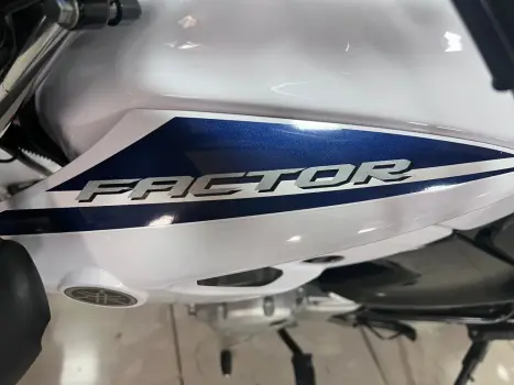 YAMAHA YBR 125 , Foto 5