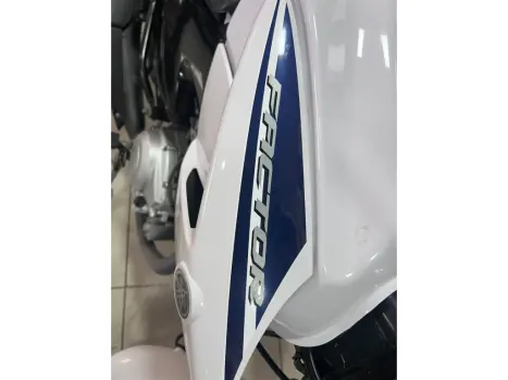 YAMAHA YBR 125 , Foto 11