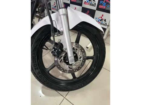 YAMAHA YBR 125 , Foto 13