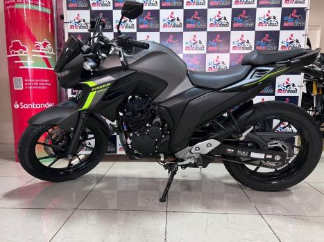 YAMAHA YS Fazer 250 , Foto 2