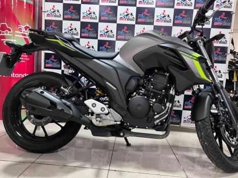 YAMAHA YS Fazer 250 , Foto 6