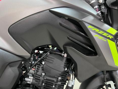 YAMAHA YS Fazer 250 , Foto 13