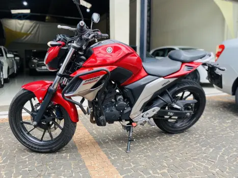 YAMAHA YS Fazer 250 , Foto 2