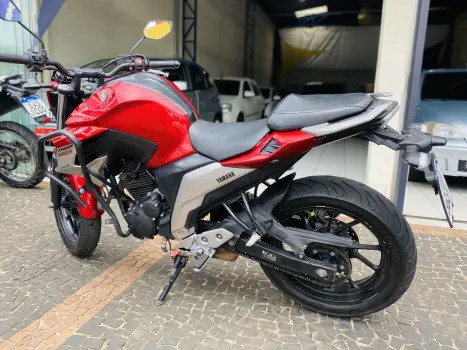 YAMAHA YS Fazer 250 , Foto 6